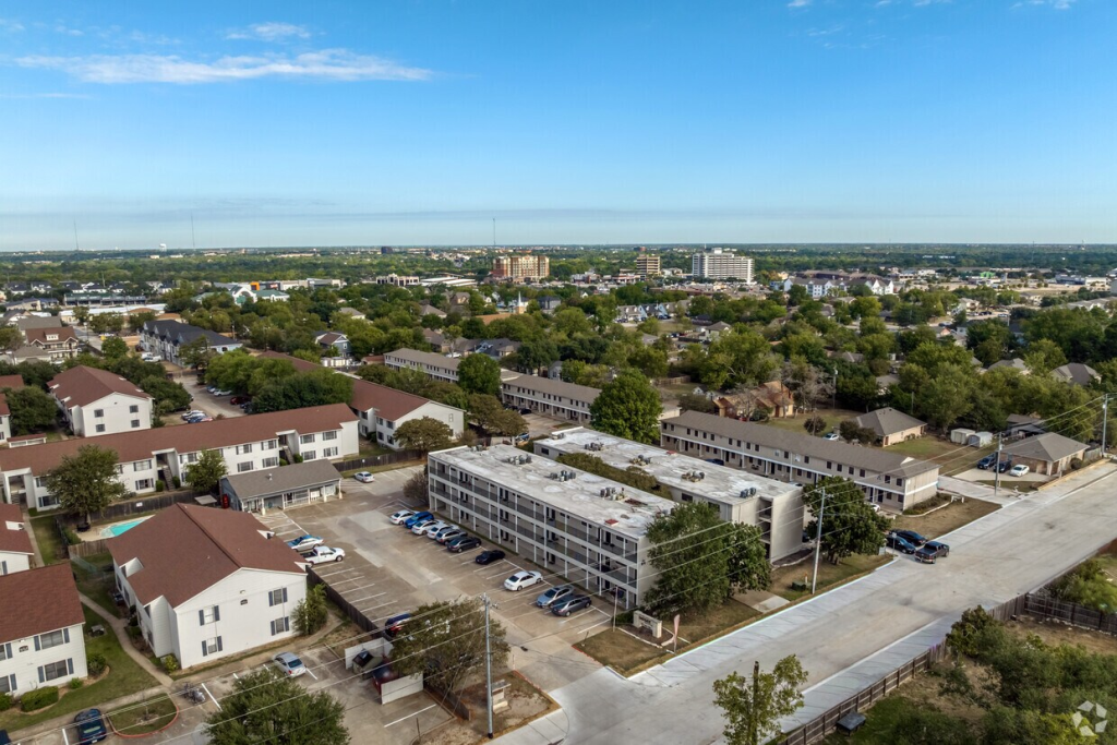 Birdseye view of Eastgate in College Station.